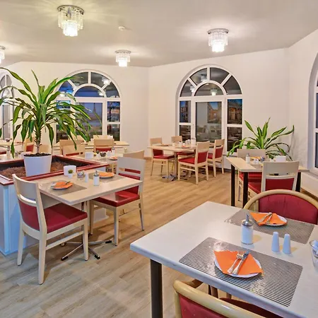 Ambassador Thecontinents 3* كارلسروه