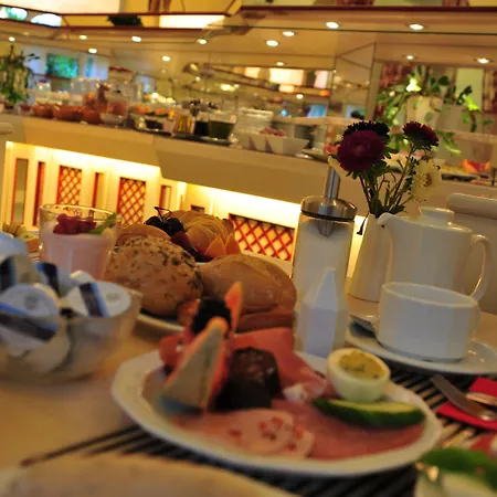 Hotel Ambassador Thecontinents 3*