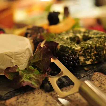 Ambassador Thecontinents 3*