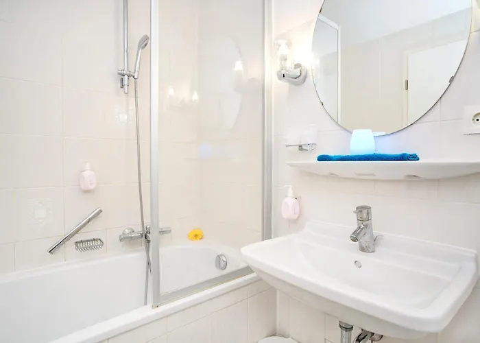 Ambassador Thecontinents 3* كارلسروه