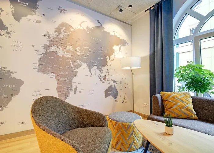 Отель Ambassador Thecontinents