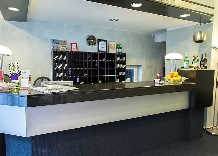 Ambassador Thecontinents فندق